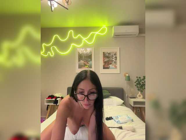 Janochka666's BongaCams show and profile