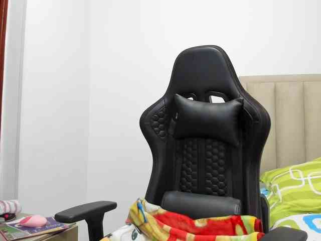 ChloeMiller69 webcam