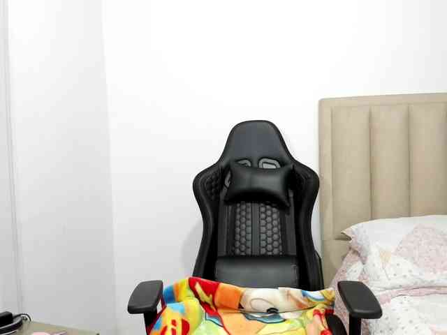ChloeMiller69 webcam