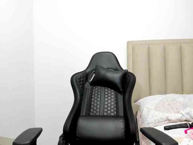 ChloeMiller69 webcam