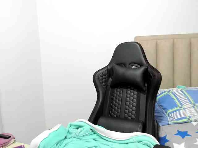 ChloeMiller69 webcam