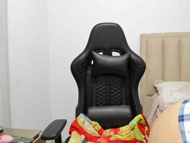 ChloeMiller69 webcam