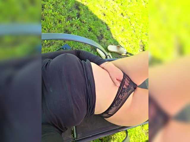 Angelia22 live cam