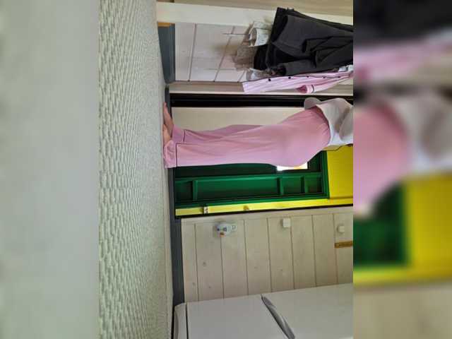 Angelia22 live cam on BongaCams