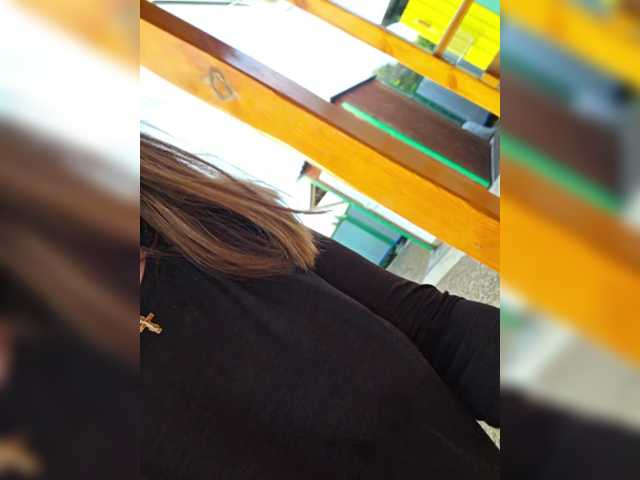 Angelia22 live cam on BongaCams