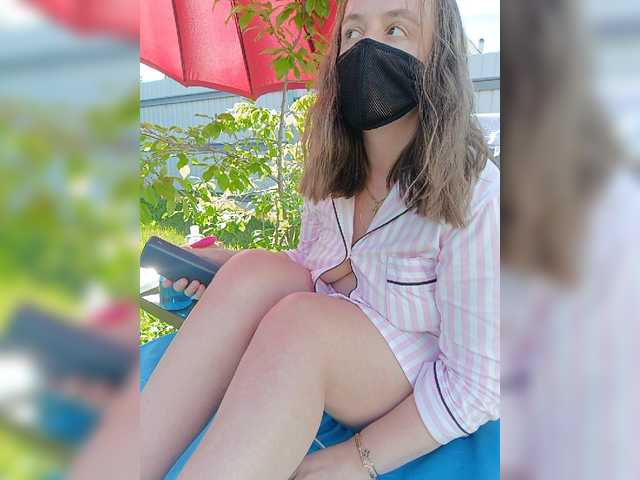 Angelia22 live cam on BongaCams