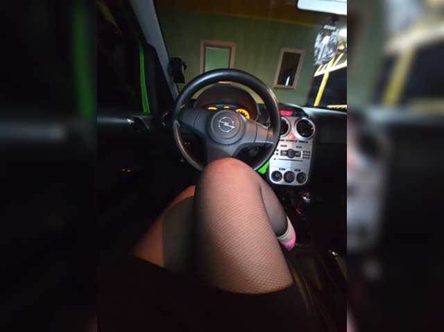Angelia22 live cam on BongaCams