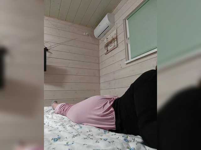 Angelia22 live cam on BongaCams