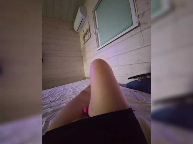 Angelia22 live cam