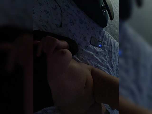Angelia22 live cam on BongaCams