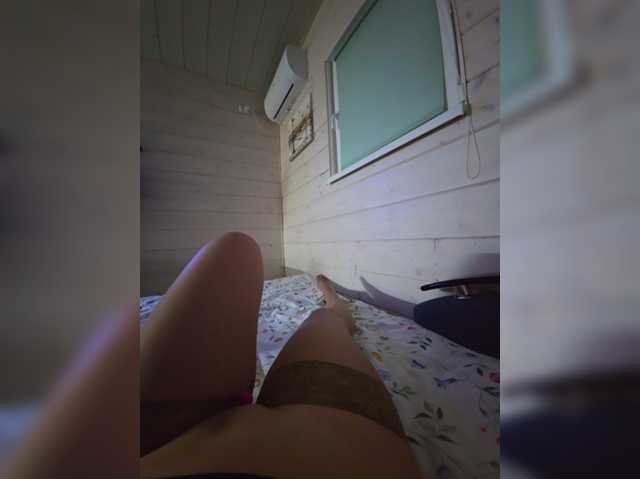 Angelia22 live cam on BongaCams