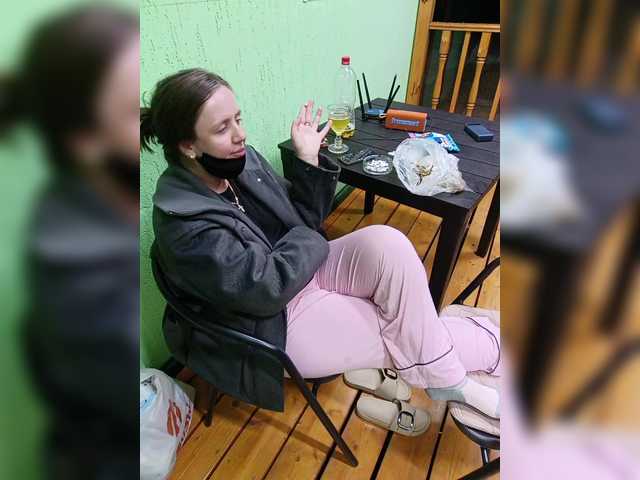 Angelia22 live cam on BongaCams