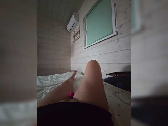 Angelia22 live cam on BongaCams