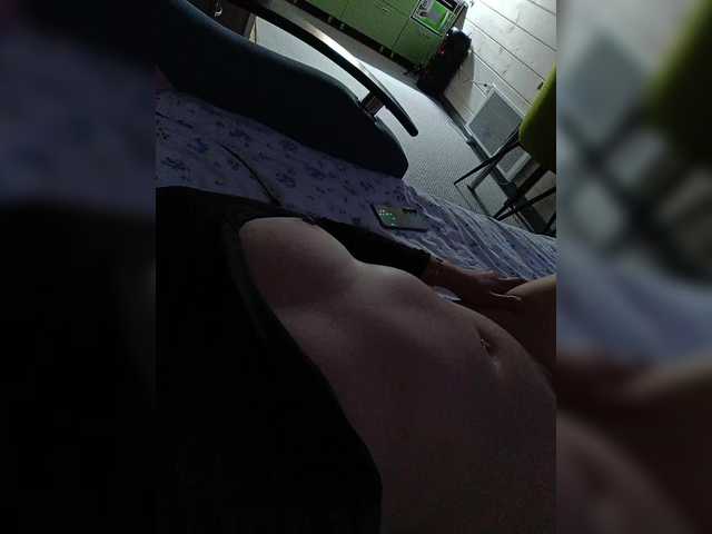 Angelia22 live cam on BongaCams