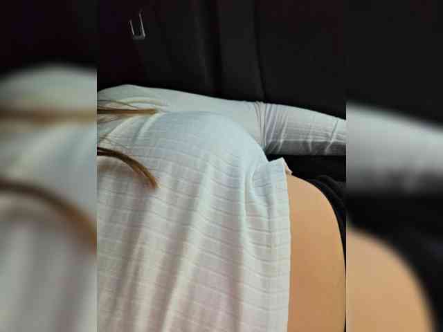 Angelia22 webcam