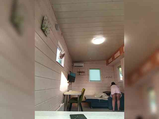 Dieses Model ist jetzt live. Angelia22