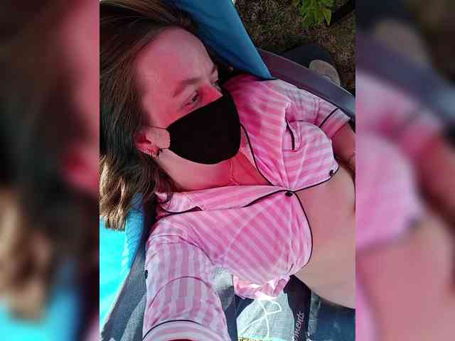Angelia22 webcam