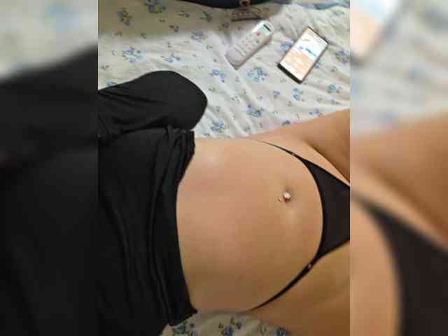 Angelia22 webcam