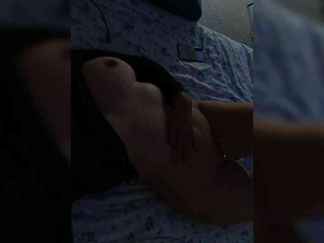 Angelia22 webcam