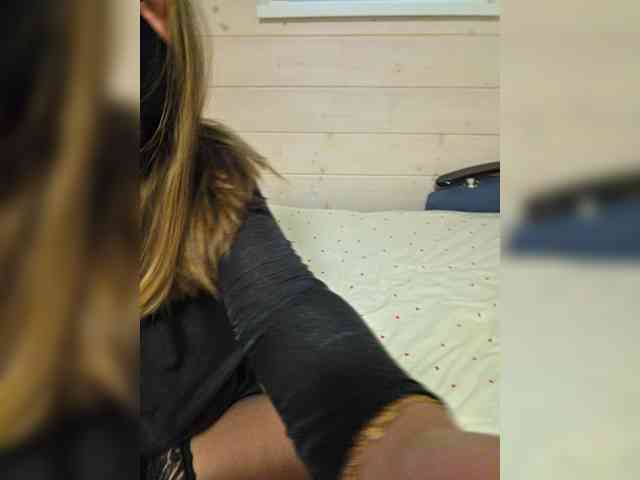 Angelia22 webcam