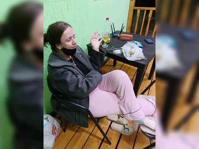 Photo 3 of Angelia22