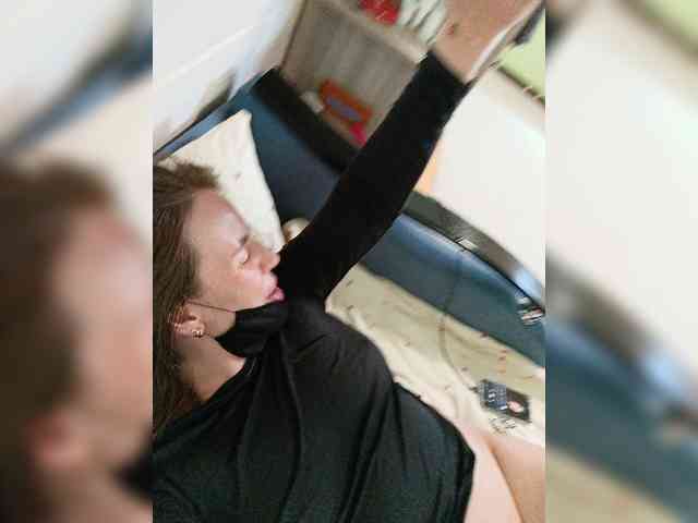 Angelia22 webcam