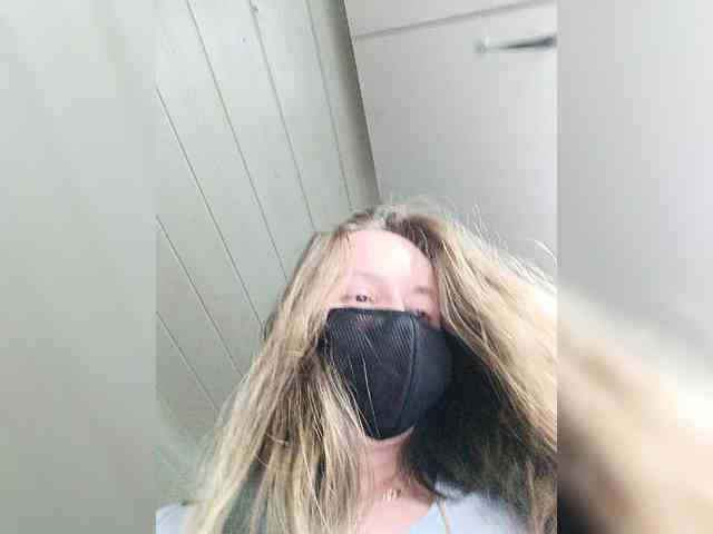 Angelia22 webcam