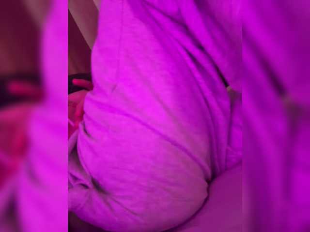 Wow-Eva's BongaCams show and profile