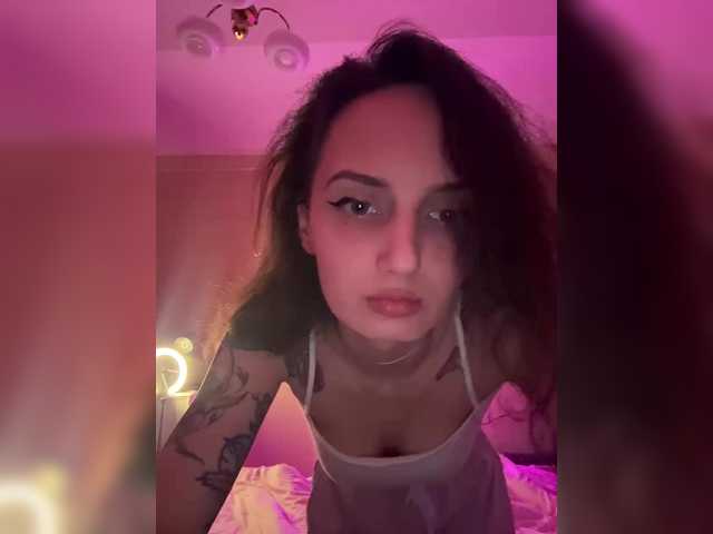 Wow-Eva's BongaCams show and profile