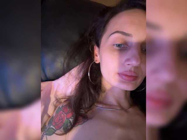 Wow-Eva live cam on BongaCams
