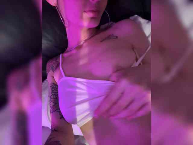 Wow-Eva Wow-Eva
