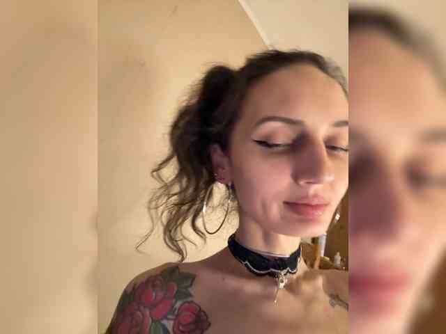 Wow-Eva Sex Cam Show