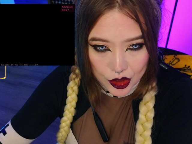 Laura-Wicked live webcam show