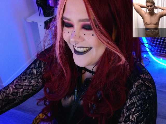 Laura-Wicked live cam on BongaCams