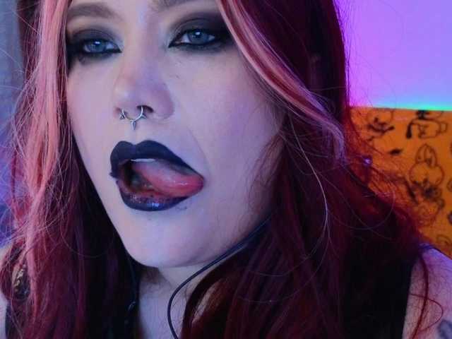 Laura-Wicked live cam on BongaCams