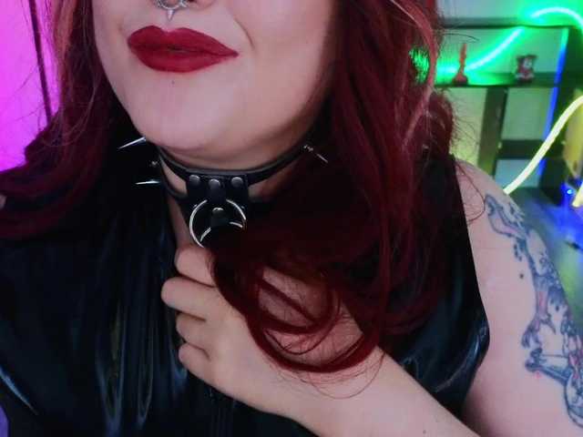 Laura-Wicked live cam on BongaCams