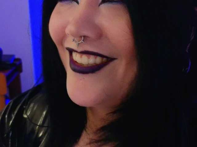 Laura-Wicked live cam on BongaCams