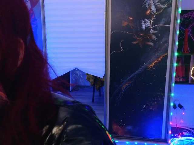 Laura-Wicked live cam preview