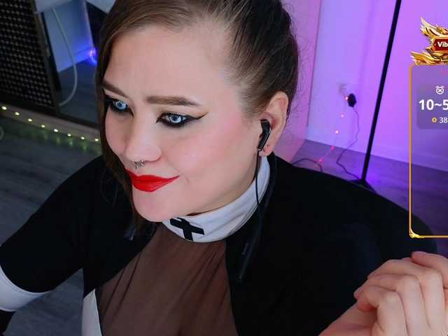 Laura-Wicked live cam on BongaCams