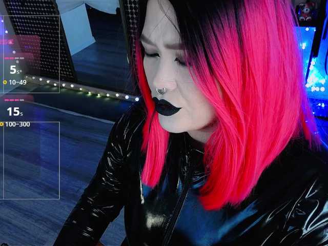 Laura-Wicked's BongaCams show and profile