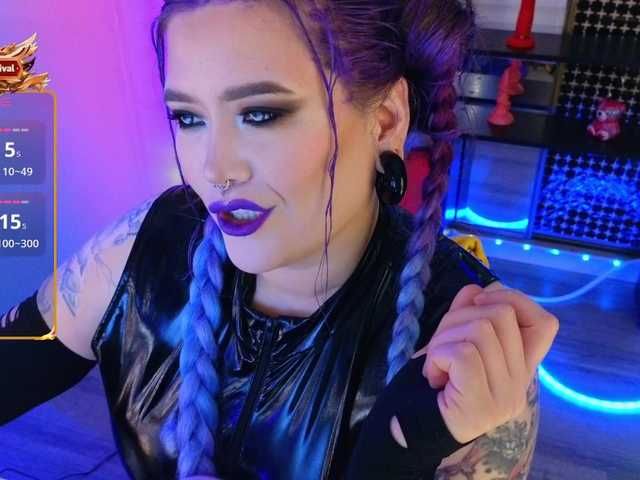Laura-Wicked live cam on BongaCams