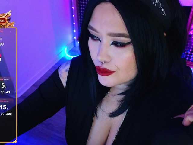 Laura-Wicked live cam on BongaCams