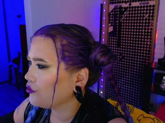 Laura-Wicked live cam on BongaCams