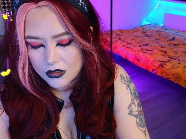 Laura-Wicked live cam on BongaCams