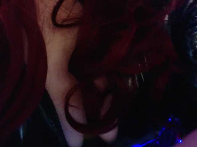 Laura-Wicked live cam on BongaCams