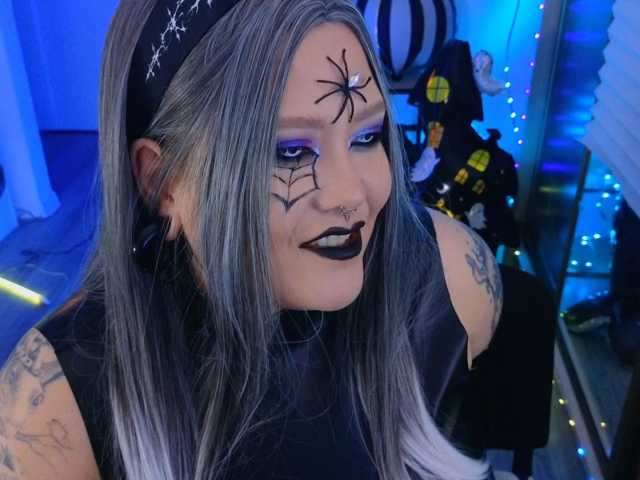 Laura-Wicked live cam on BongaCams
