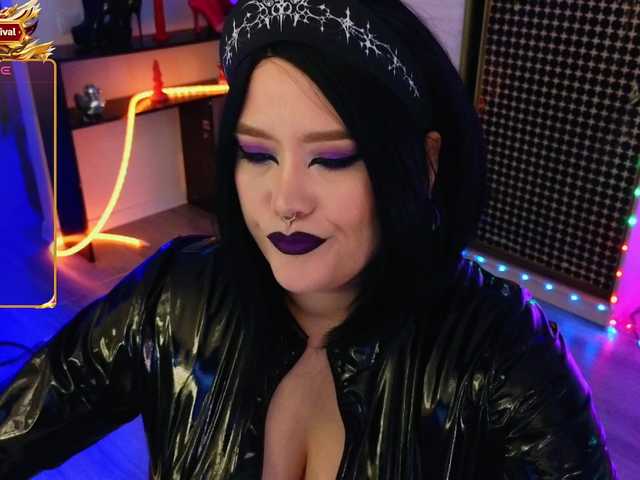 Laura-Wicked live cam on BongaCams