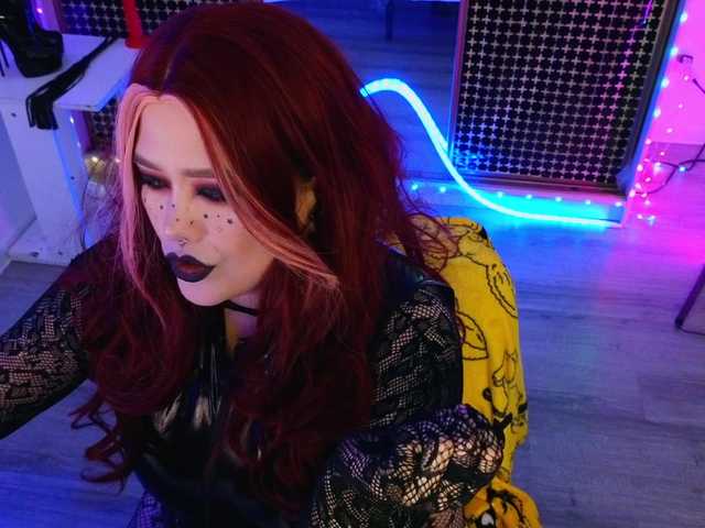 Laura-Wicked live cam on BongaCams