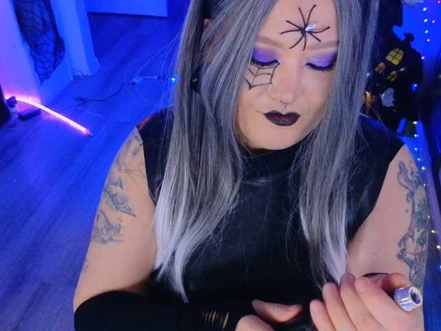 Laura-Wicked
