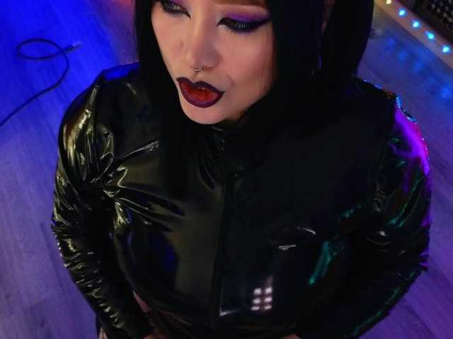 Laura-Wicked live cam on BongaCams